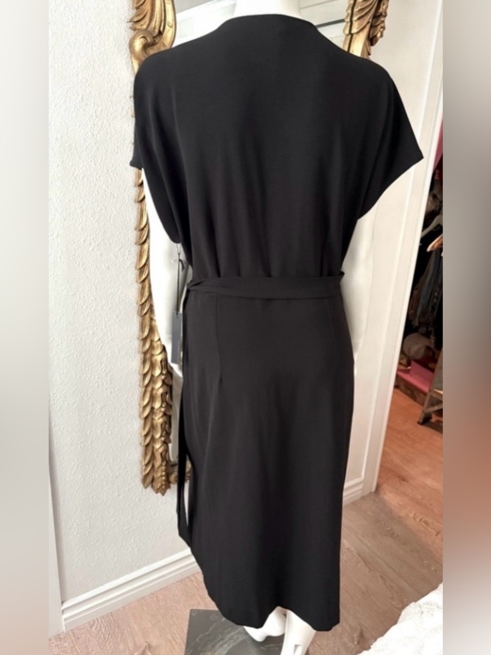 Felicity & Coco Rita
Dolman Sleeve Wrap Dress Black M NWT - Picture 5 of 5